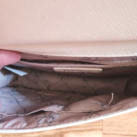 EUC Betsey Johnson Black and White Chain Crossbody Purse - Picture 6 of 7